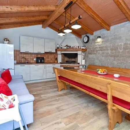 Apartment Fuer 6 Personen Ca 60 Qm In Medulin, Istrien Suedkueste Von Istrien *